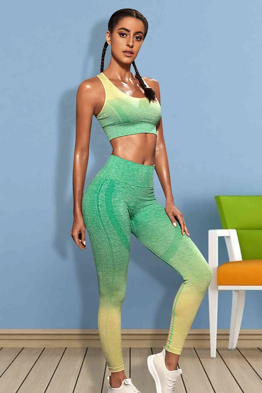 Chic Gradient Athleisure Tank Outfit