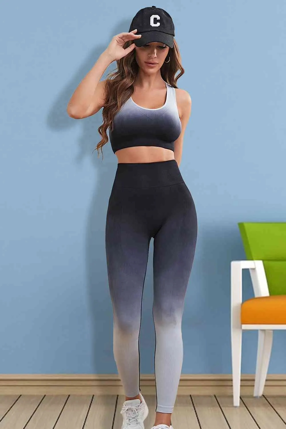 Chic Gradient Athleisure Tank Outfit