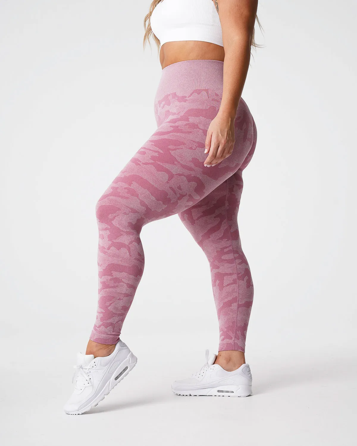 Pastel Pink Camo Seamless Leggings