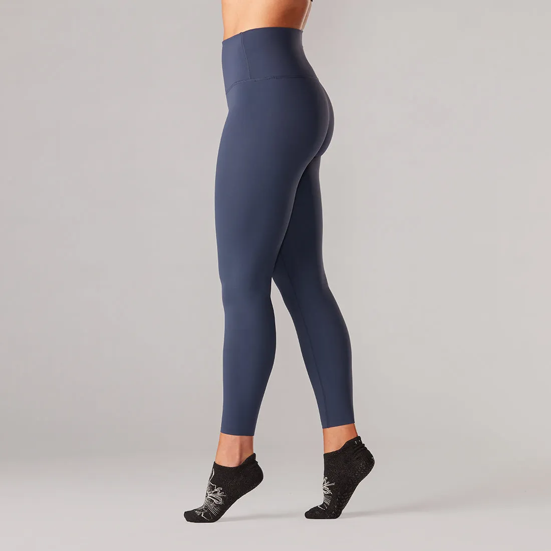 TAVI High Waisted 7/8 Leggings