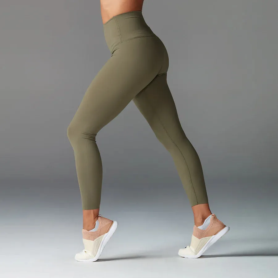 TAVI High Waisted 7/8 Leggings